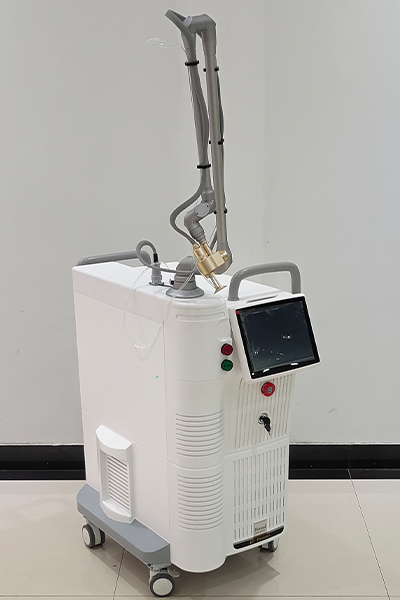 CO2 laser beauty machine